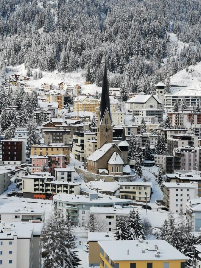 Holiday Apartment Bolgen - Close To Everything! Bolgen, Jakobshorn, Bus Stop, Train Station, Supermarket, Ski School, Ski Rentals, Restaurants And More! Davos Exteriör bild