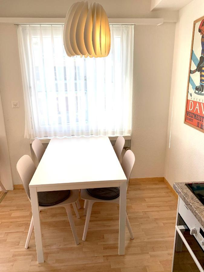 Holiday Apartment Bolgen - Close To Everything! Bolgen, Jakobshorn, Bus Stop, Train Station, Supermarket, Ski School, Ski Rentals, Restaurants And More! Davos Exteriör bild