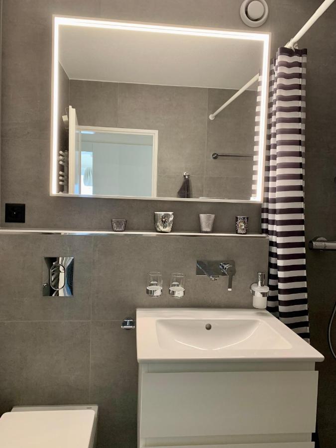 Holiday Apartment Bolgen - Close To Everything! Bolgen, Jakobshorn, Bus Stop, Train Station, Supermarket, Ski School, Ski Rentals, Restaurants And More! Davos Exteriör bild